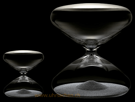 Ikepod Marc Newsons Hourglass in schwarz